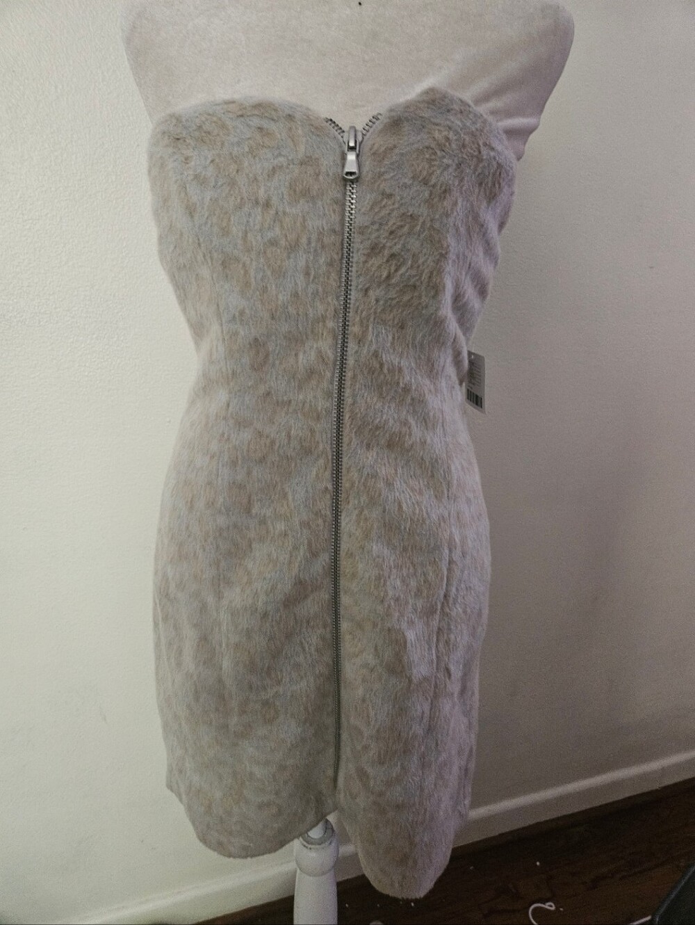 Strapless Faux-Fur Zip Front Dress Silence And Noise Urban Outfitters 4 NWT